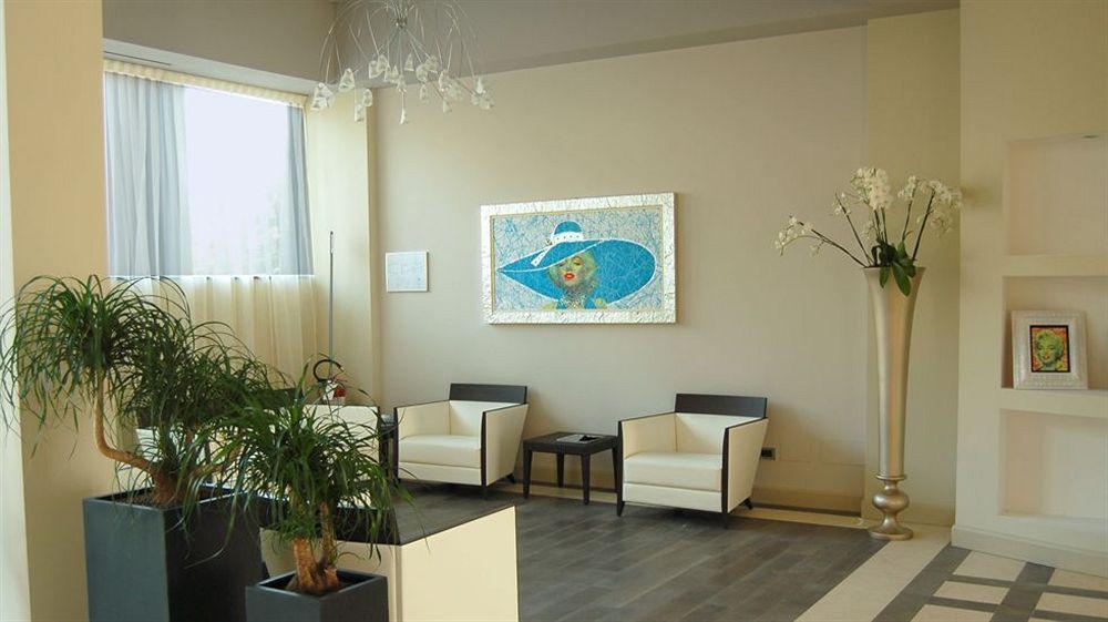 Cremona Palace Hotel Costa Santʼ Abramo Extérieur photo